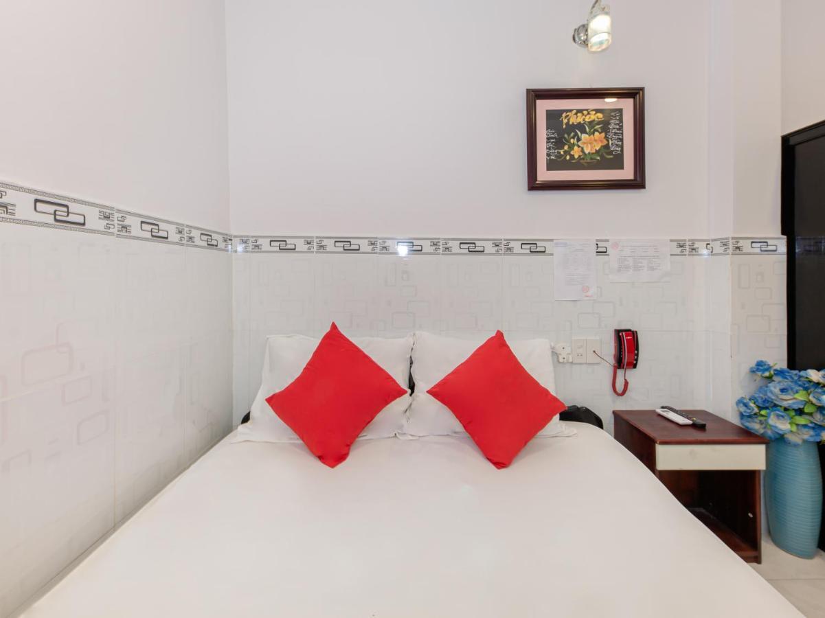 Oyo 828 Hoa Giay Hotel Nha Trang Exterior foto
