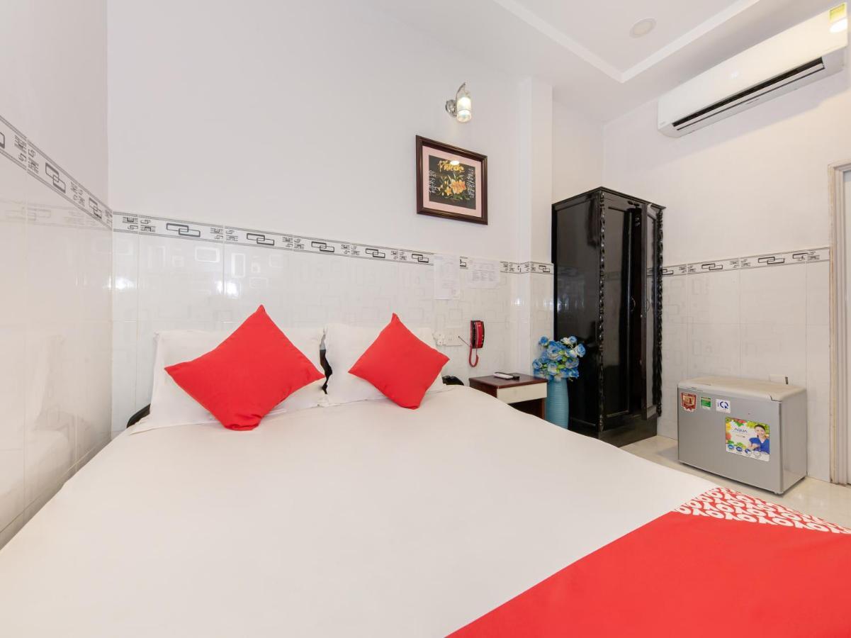 Oyo 828 Hoa Giay Hotel Nha Trang Exterior foto